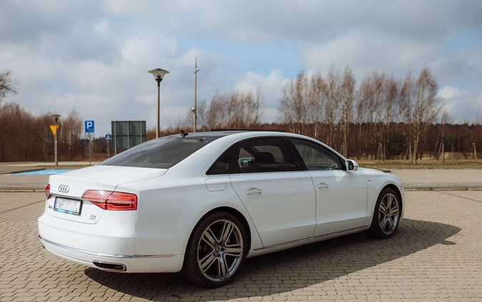 Audi A8 cena 108500 przebieg: 390000, rok produkcji 2014 z Olsztyn małe 211